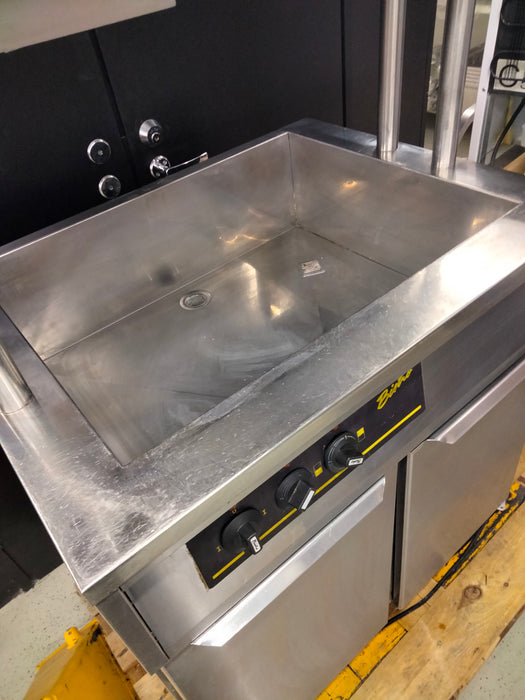 Käytetty Bistro lämpöhaudevaunu